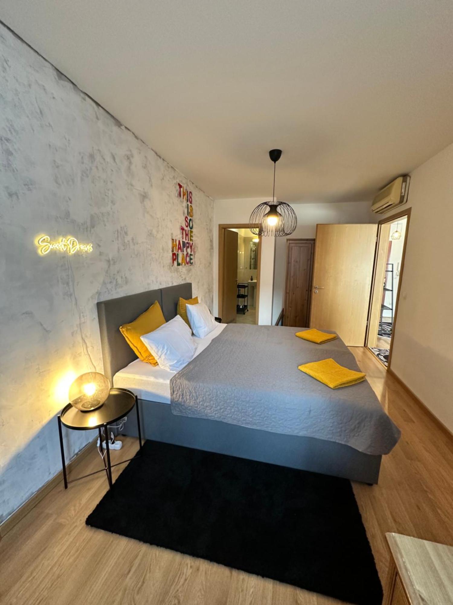 Vinyl Gozsdu Apartments Budapest Eksteriør bilde